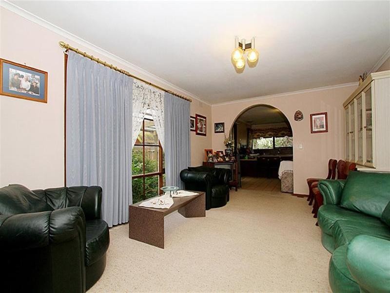 95 Cabernet Crescent, Bundoora VIC 3083