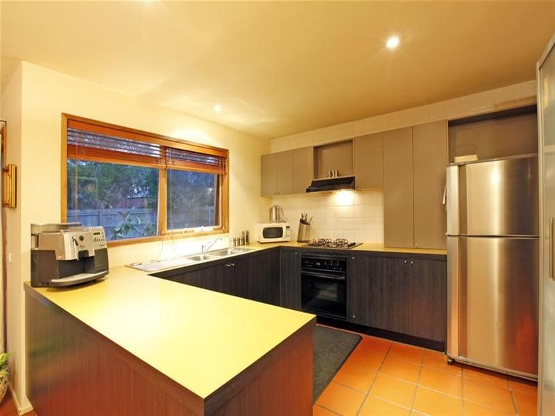 16 Rivergum Drive, Mill Park VIC 3082