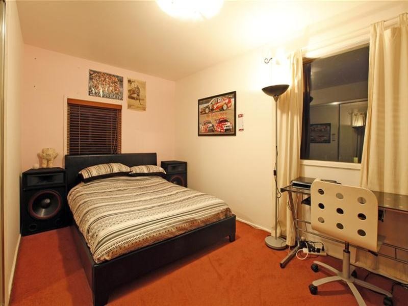 16 Rivergum Drive, Mill Park VIC 3082