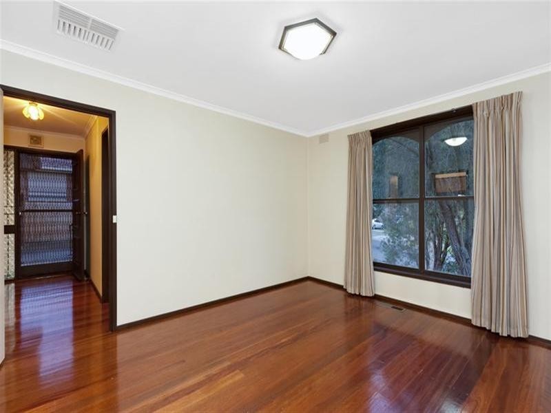 14 Lincoln Street, Watsonia North VIC 3087