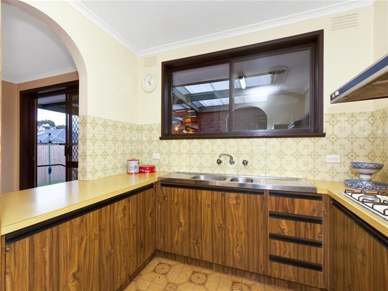 14 Lincoln Street, Watsonia North VIC 3087