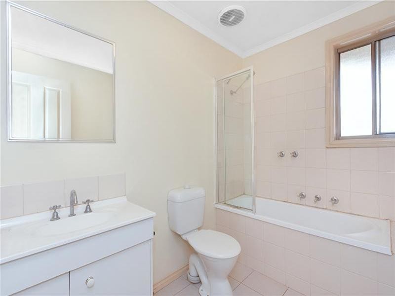 2/40 Scott Grove, Kingsbury VIC 3083