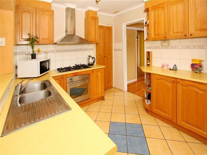 8 Julie Street, Bundoora VIC 3083