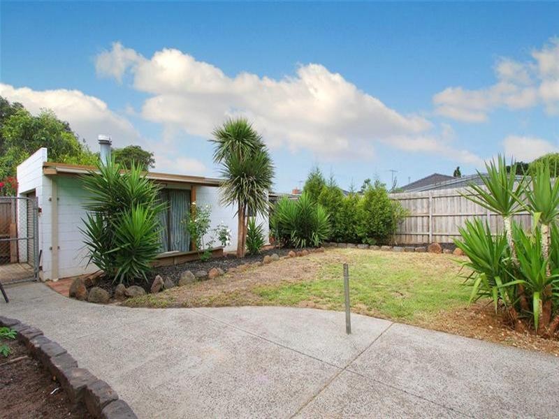 8 Julie Street, Bundoora VIC 3083