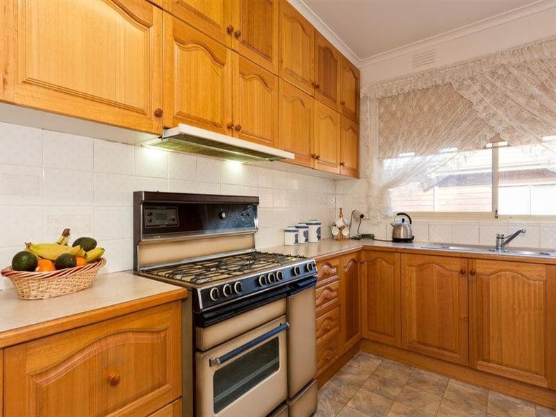 24 Black Street, Reservoir VIC 3073