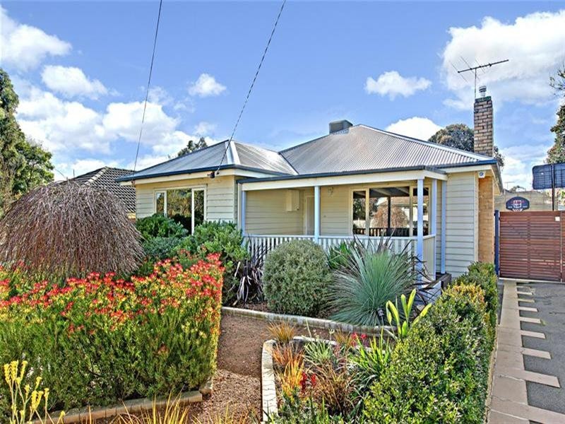 6 Marilyn Court, Watsonia VIC 3087