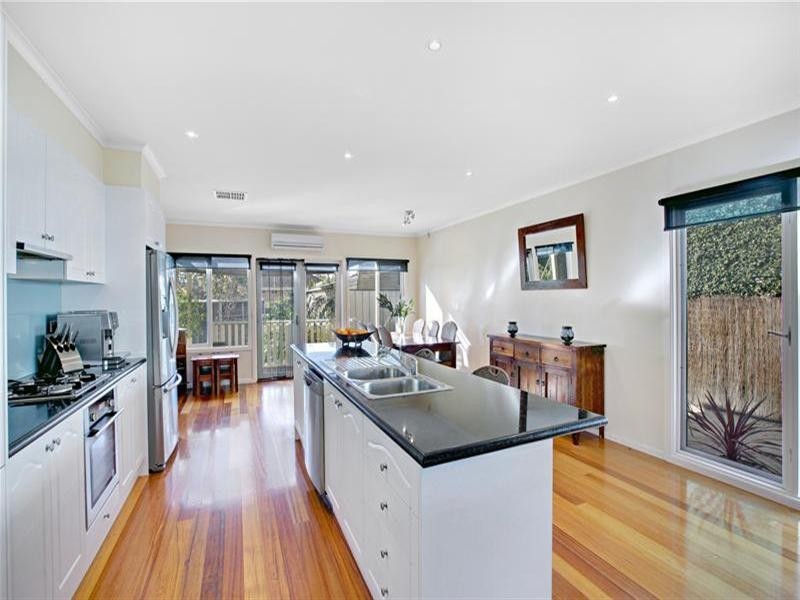 6 Marilyn Court, Watsonia VIC 3087