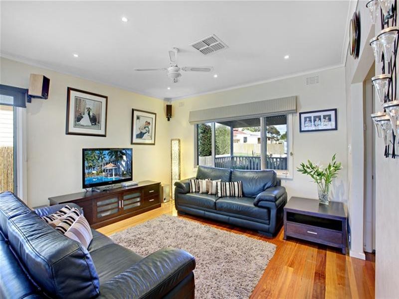 6 Marilyn Court, Watsonia VIC 3087