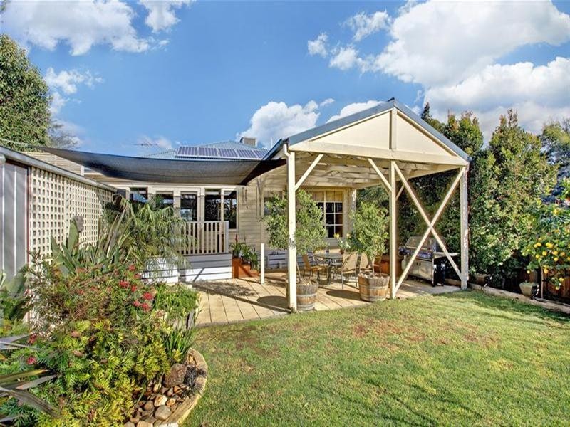 6 Marilyn Court, Watsonia VIC 3087