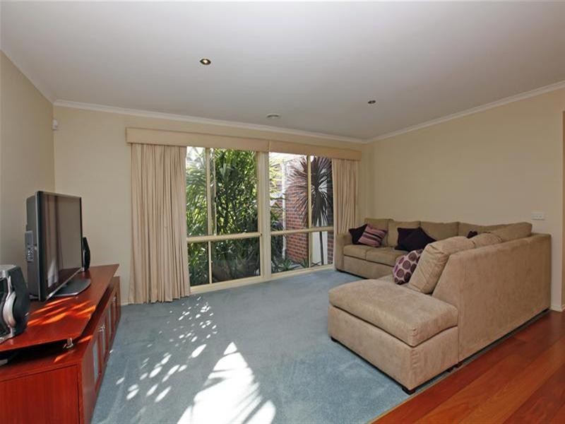 6 Scarlet Drive, Bundoora VIC 3083