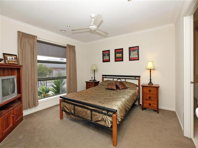 22 Fitzwilliam Drive, Doreen VIC 3754