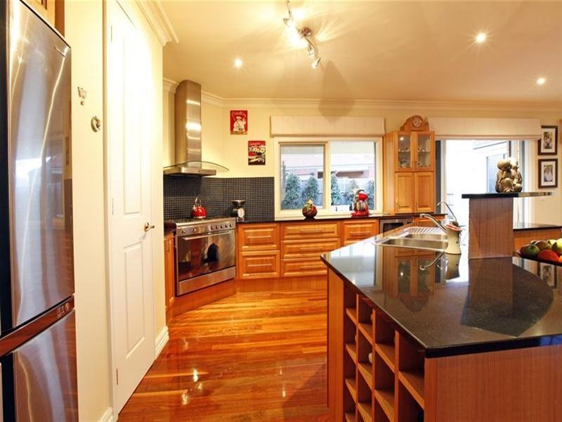 102 Edmund Rice Parade, Bundoora VIC 3083