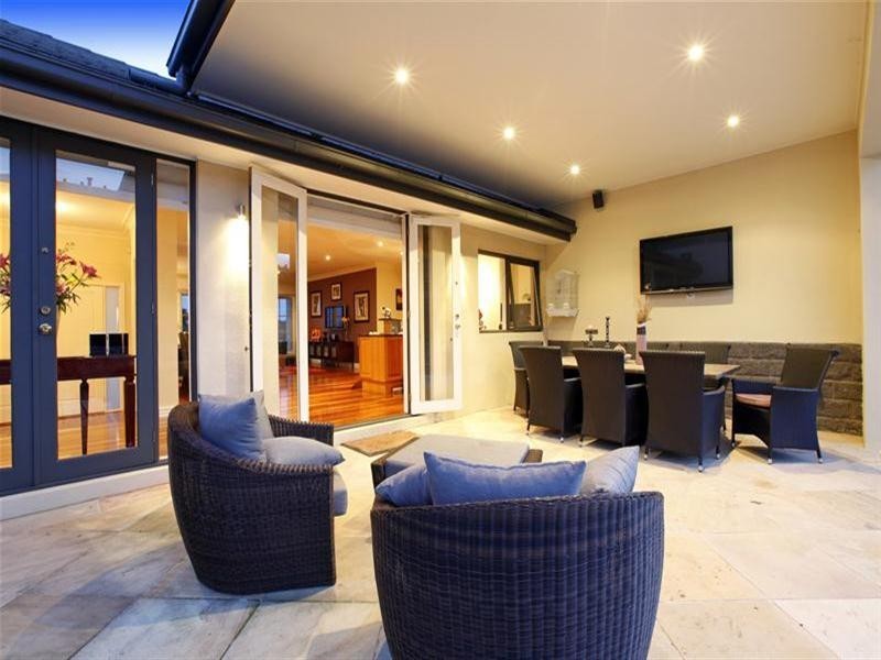 102 Edmund Rice Parade, Bundoora VIC 3083