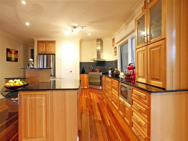 102 Edmund Rice Parade, Bundoora VIC 3083