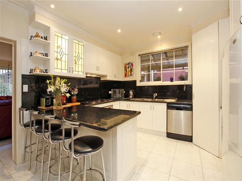 12 Hakea Court, Thomastown VIC 3074