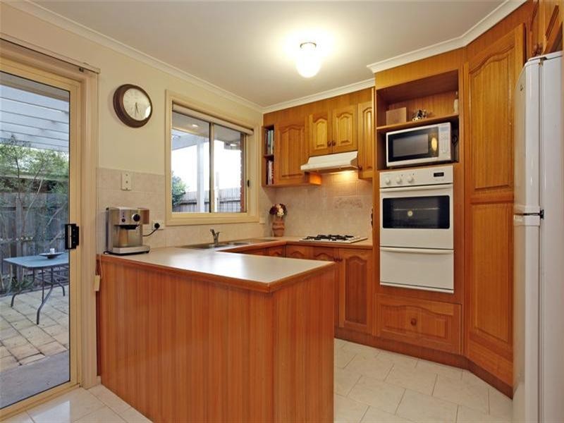 15 Bentley Way, Mill Park VIC 3082