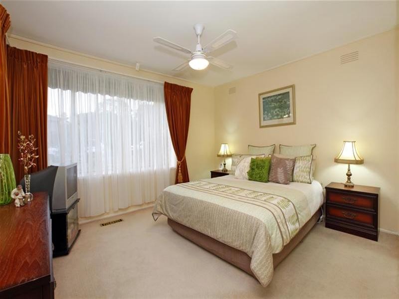 22 Moreton Crescent, Bundoora VIC 3083