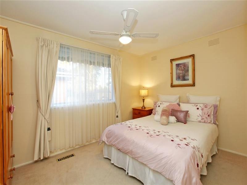 22 Moreton Crescent, Bundoora VIC 3083