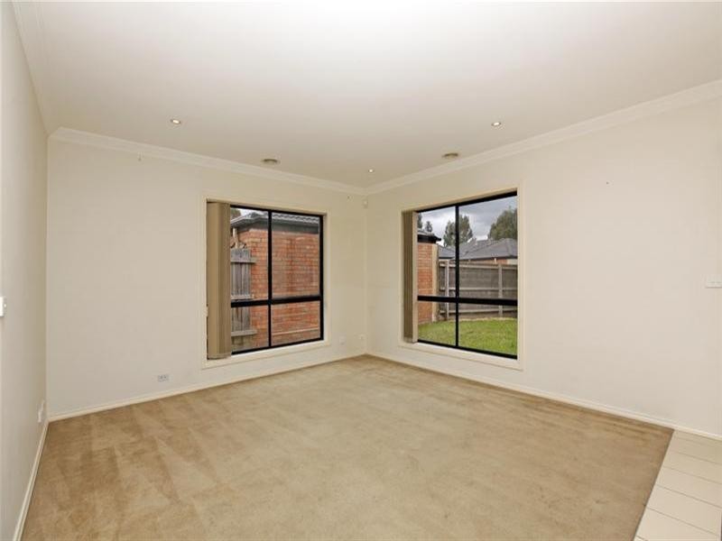 13 Vautier Place, South Morang VIC 3752