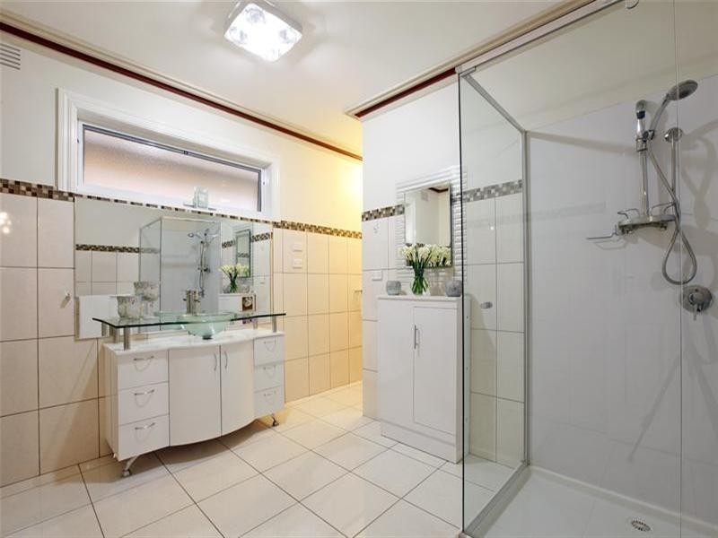 21 Busst Drive, Watsonia North VIC 3087