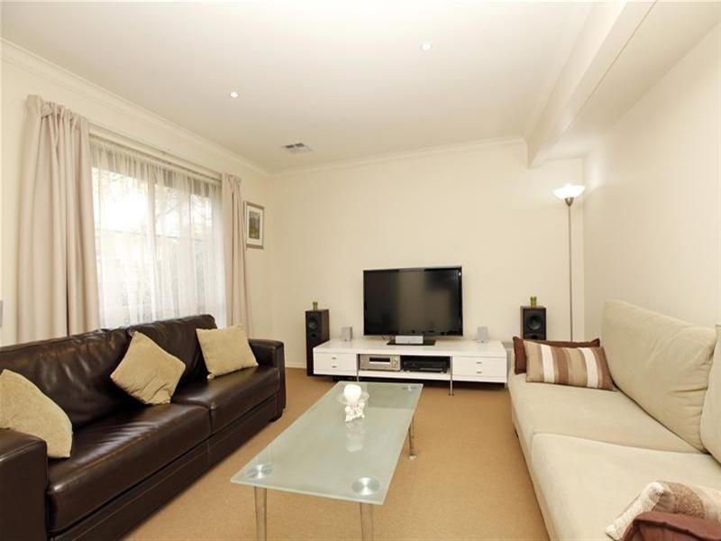 1/8 Tennyson Street, Watsonia VIC 3087