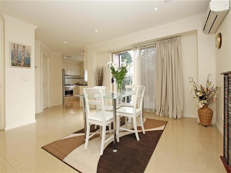 1/8 Tennyson Street, Watsonia VIC 3087