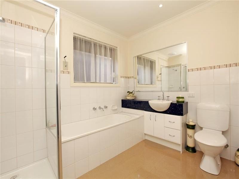 1/8 Tennyson Street, Watsonia VIC 3087