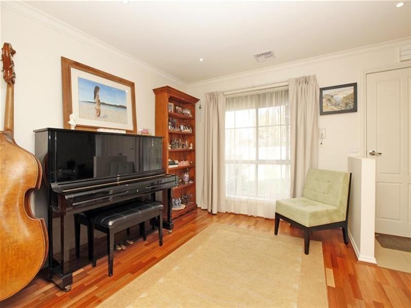 1/8 Tennyson Street, Watsonia VIC 3087