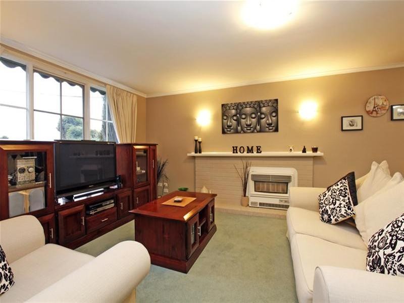 73 Wallara Crescent, Bundoora VIC 3083