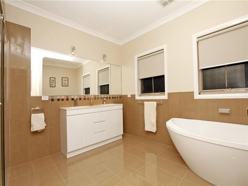 41 Hughes Circuit, Bundoora VIC 3083