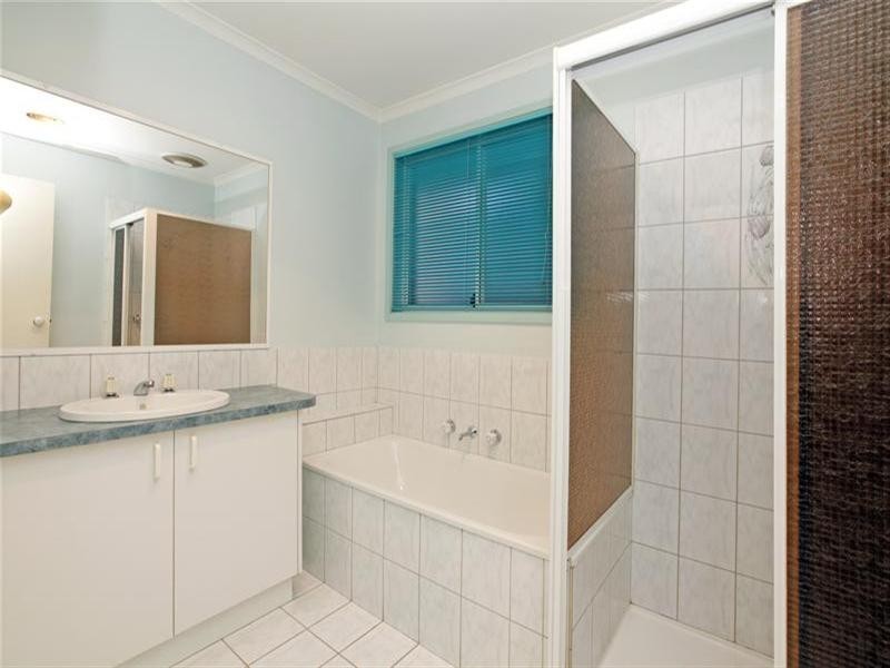 10 Romeo Court, Mill Park VIC 3082