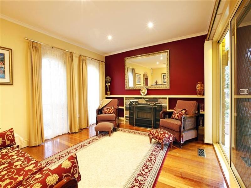 4 Witney Way, Bundoora VIC 3083