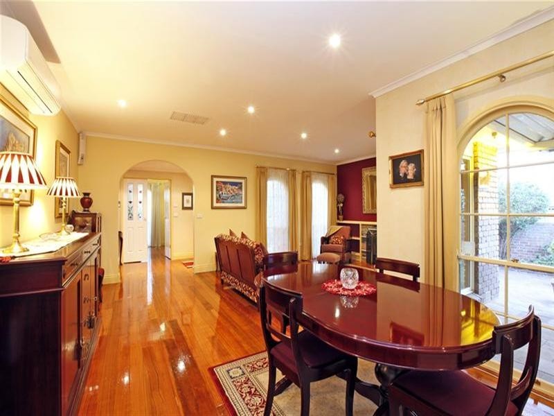 4 Witney Way, Bundoora VIC 3083