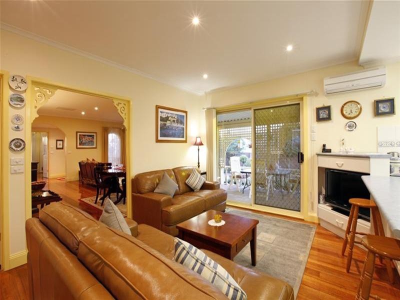 4 Witney Way, Bundoora VIC 3083