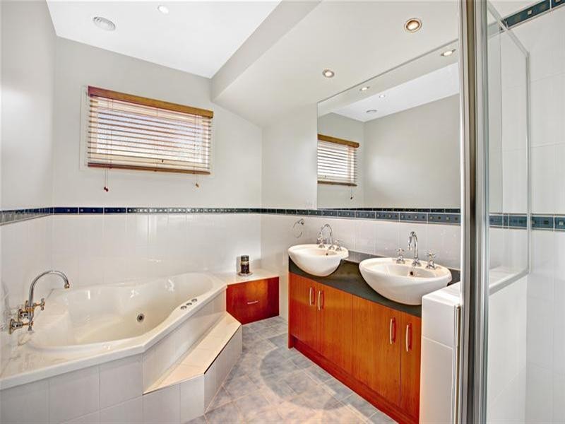 115 Darebin Boulevard, Reservoir VIC 3073