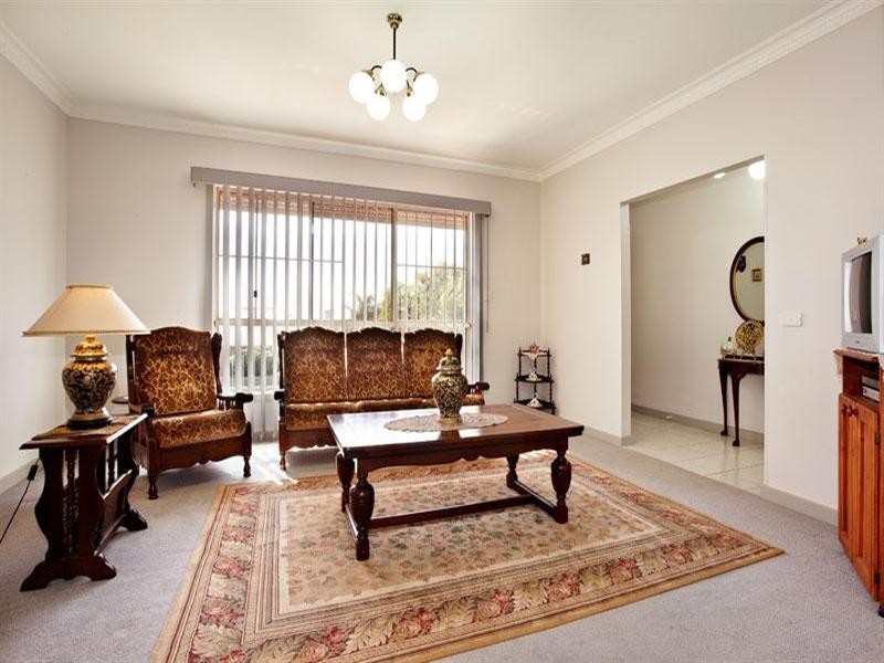 65 Telopea Crescent, Mill Park VIC 3082