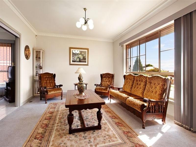 65 Telopea Crescent, Mill Park VIC 3082