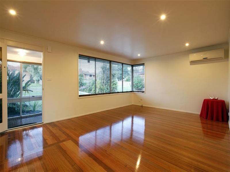 10 Moreton Crescent, Bundoora VIC 3083