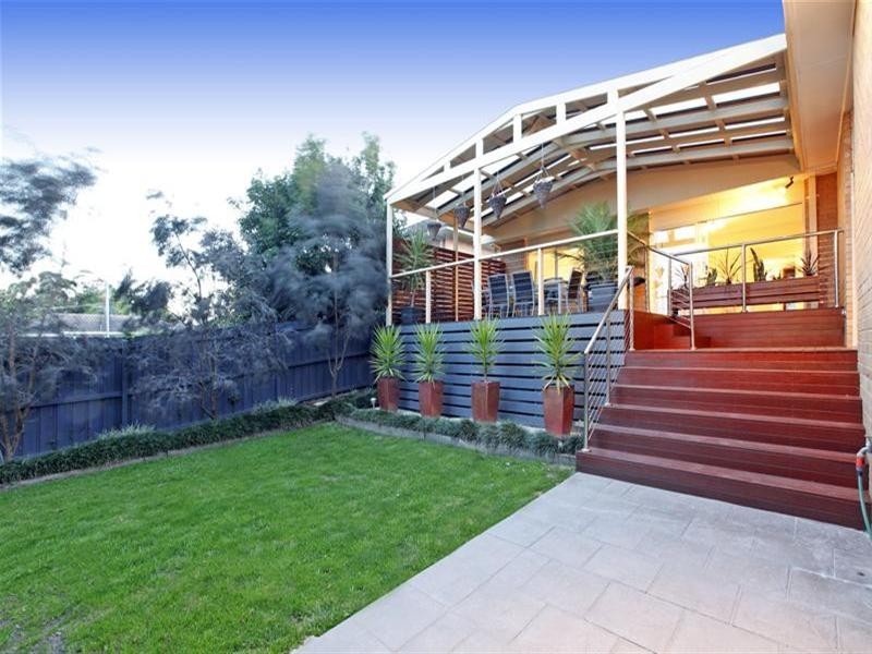 8 Middleton Street, Watsonia North VIC 3087