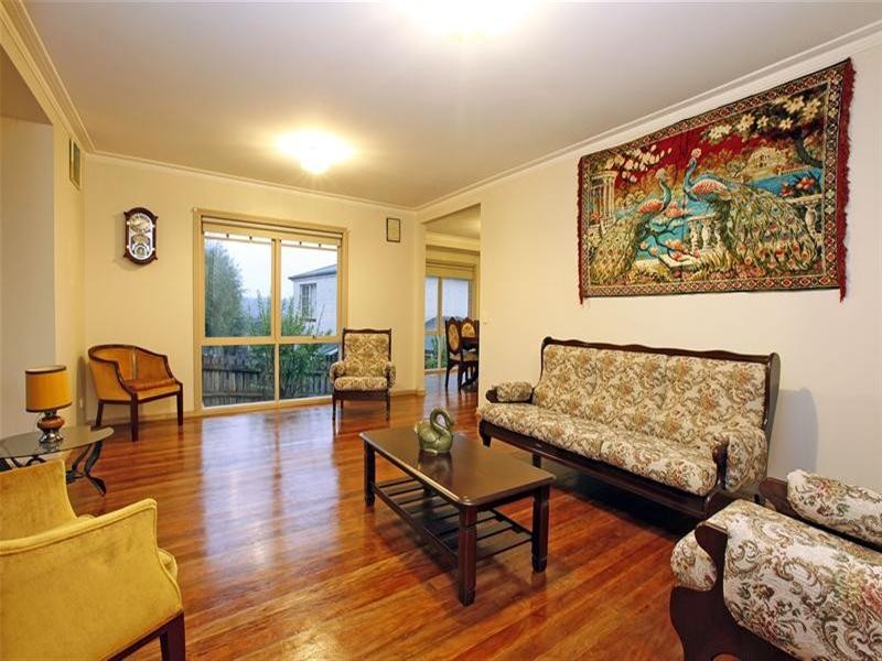 8 Myrtle Court, Watsonia North VIC 3087