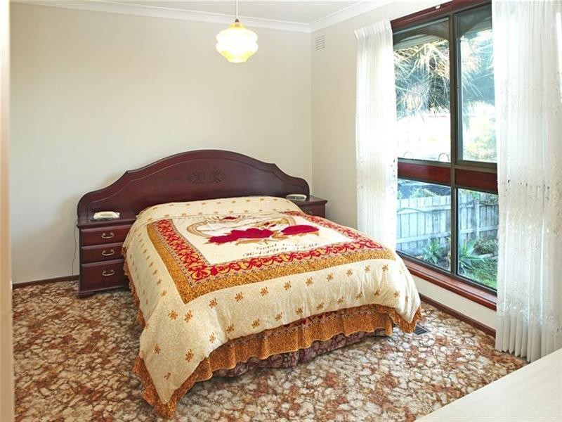 2 Edgewood Close, Thomastown VIC 3074