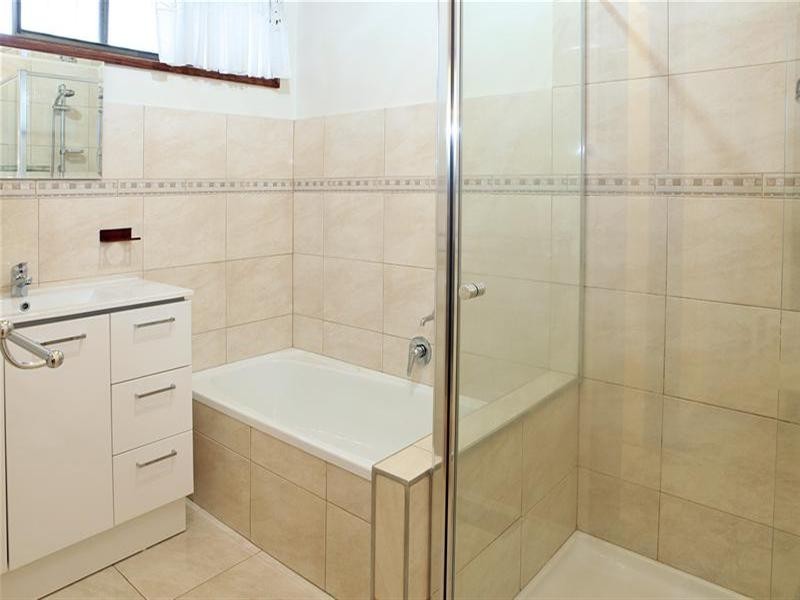 2 Edgewood Close, Thomastown VIC 3074