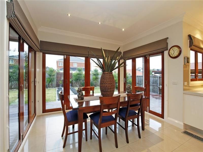 18 Kelty Terrace, Bundoora VIC 3083