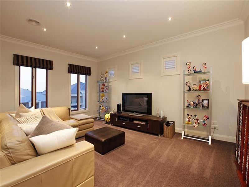 18 Kelty Terrace, Bundoora VIC 3083