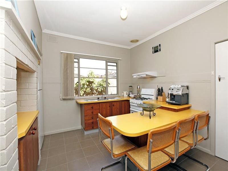 1/37 Devonshire Road, Watsonia VIC 3087