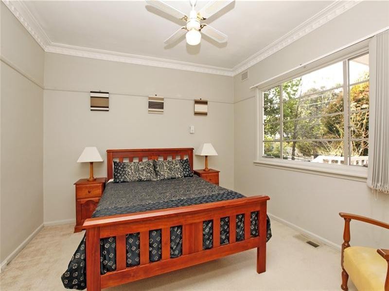 1/37 Devonshire Road, Watsonia VIC 3087