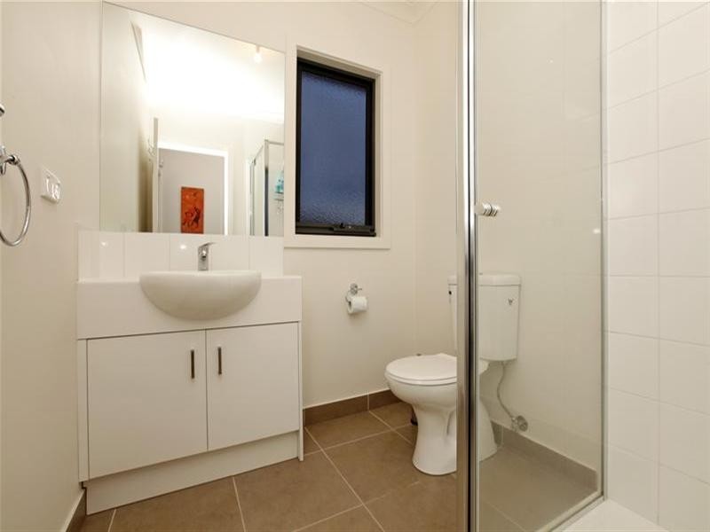 4/27 Miranda Road, Reservoir VIC 3073