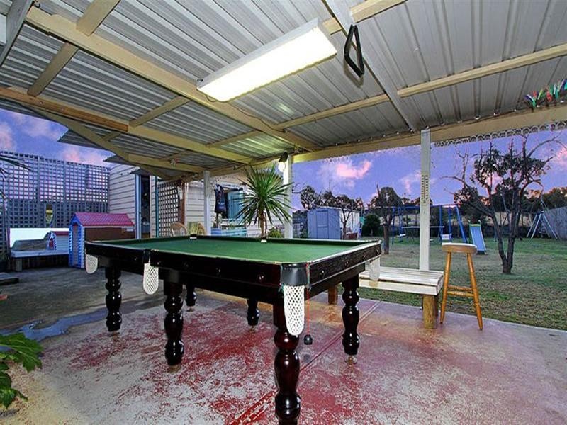 2/7 Chenies Street, Reservoir VIC 3073