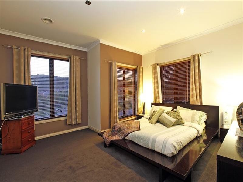 14 Birrali Way, South Morang VIC 3752