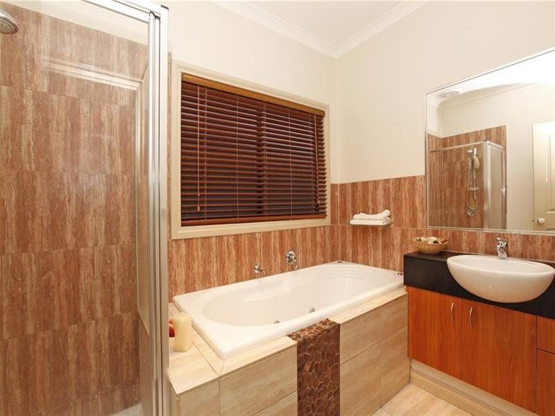 14 Birrali Way, South Morang VIC 3752